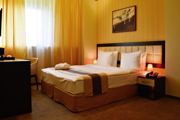 Best Western Plus Briston Hotel (Otopeni)